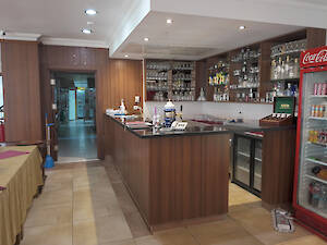 RESTORAN & BAR